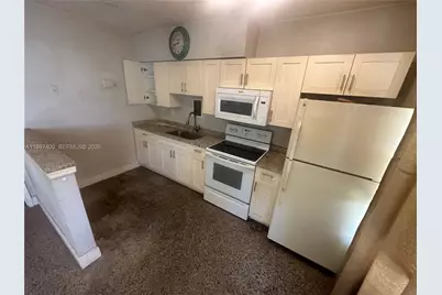 1271 NE 32nd St #A, Oakland Park, FL 33334 - Photo 2