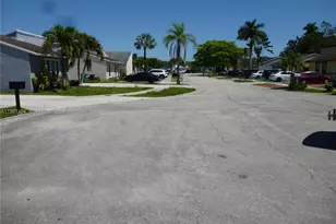 19372 SW 119th Ct, Miami, FL 33177 - Photo 4