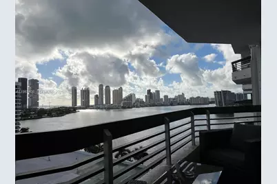 3530 Mystic Pointe Dr #1412, Aventura, FL 33180 - Photo 12