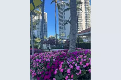 3530 Mystic Pointe Dr #1412, Aventura, FL 33180 - Photo 6