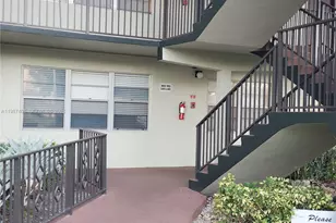 800 SW 131st Ave, Pembroke Pines, FL 33027 - Photo 12