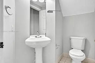 1498 SW 106th Ave, Pembroke Pines, FL 33025 - Photo 8