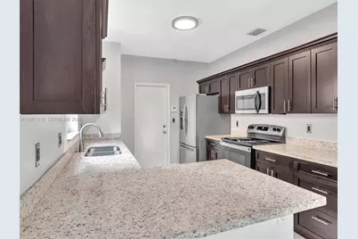 1498 SW 106th Ave #1498, Pembroke Pines, FL 33025 - Photo 16