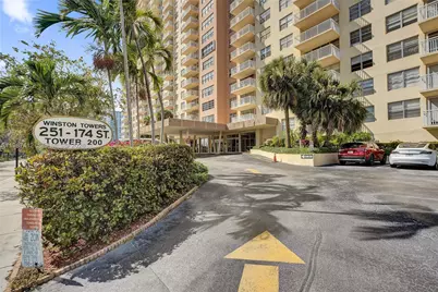 251 174th St #614, Sunny Isles Beach, FL 33160 - Photo 2