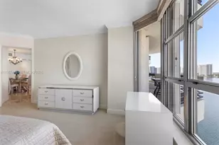 3600 Mystic Pointe Dr, Aventura, FL 33180 - Photo 14