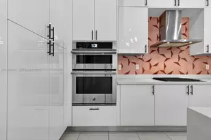 8237 NW 43rd St, Doral, FL 33166 - Photo 18