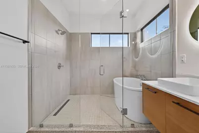 8237 NW 43rd St, Doral, FL 33166 - Photo 52