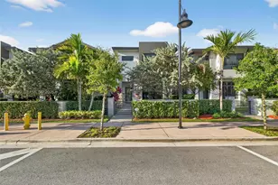 8237 NW 43rd St, Doral, FL 33166 - Photo 2