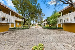2323 Van Buren St, Hollywood, FL 33020 - Photo 1