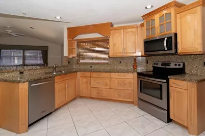 2293 SW 182nd Way, Miramar, FL 33029 - Photo 6