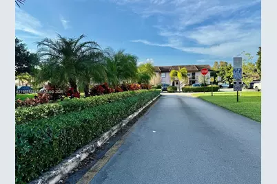 10616 NW 10th St #104, Pembroke Pines, FL 33026 - Photo 34