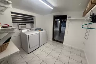 11602 NW 58th Ave, Hialeah, FL 33012 - Photo 28