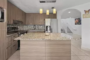 16004 SW 87th Terrace, Miami, FL 33193 - Photo 2