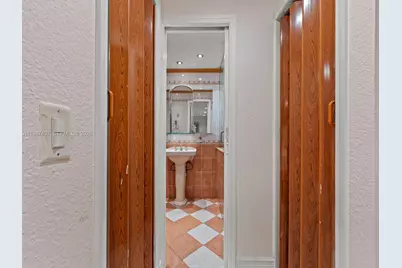 871 SE 5th Pl, Hialeah, FL 33010 - Photo 20