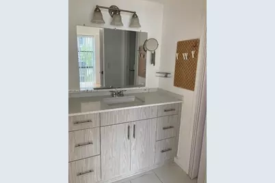 17021 N Bay Rd #624, Sunny Isles Beach, FL 33160 - Photo 8