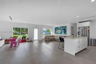 10471 SW 164th St, Miami, FL 33157 - Photo 6