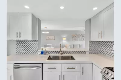 1811 Sabal Palm Dr #307, Davie, FL 33324 - Photo 8