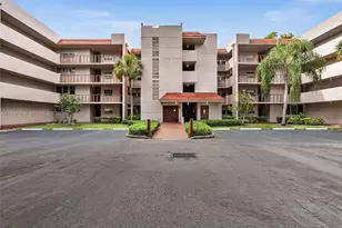 1811 Sabal Palm Dr, Davie, FL 33324 - Photo 2