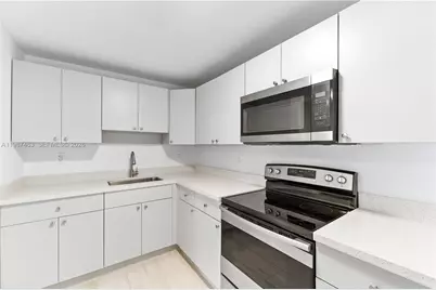 5731 SW 62nd Ter, Miami, FL 33143 - Photo 8