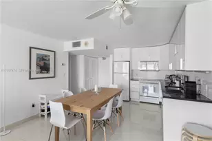 345 Ocean Dr, Miami Beach, FL 33139 - Photo 2