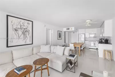345 Ocean Dr #607, Miami Beach, FL 33139 - Photo 2