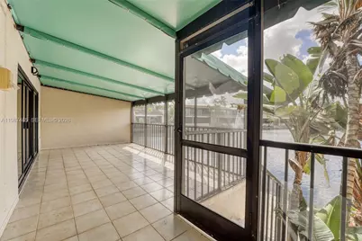 8352 Dundee Ter, Miami Lakes, FL 33016 - Photo 46