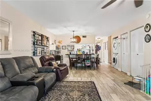 337 Waterside Dr, Hypoluxo, FL 33462 - Photo 12