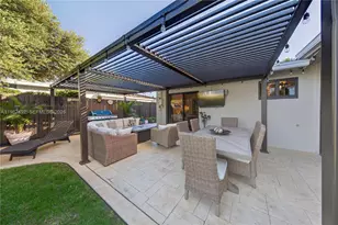 371 SE 3rd St, Pompano Beach, FL 33060 - Photo 20