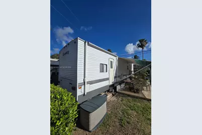 100 NE 6th Ave, Homestead, FL 33030 - Photo 2
