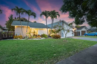 12825 SW 116th St, Miami, FL 33186 - Photo 2