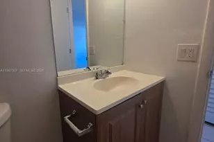 494 NW 165th St Rd, Miami, FL 33169 - Photo 24