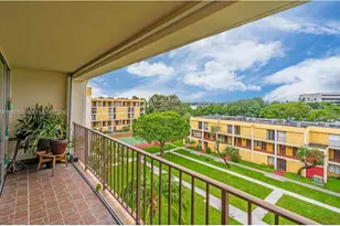 9240 Fontainebleau Blvd, Miami, FL 33172 - Photo 10