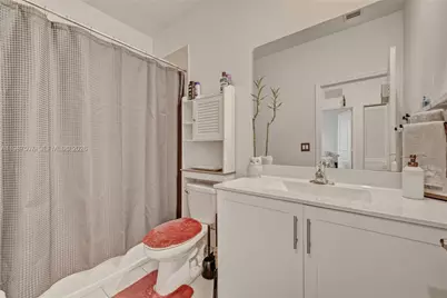 21436 NE 2nd Ct, Miami, FL 33179 - Photo 18