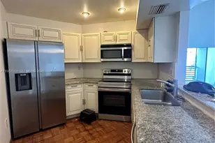 9701 Fontainebleau Blvd, Miami, FL 33172 - Photo 2