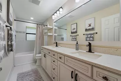 196 Scarborough Ter, Wellington, FL 33414 - Photo 26