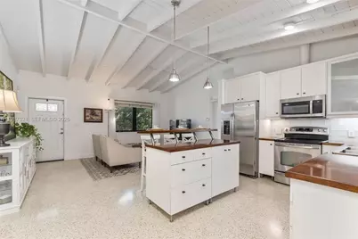 7720 SW 59th Ct, South Miami, FL 33143 - Photo 8