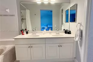 1392 Canary Island Dr, Weston, FL 33327 - Photo 8