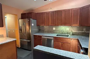 2490 Andros Ln, Fort Lauderdale, FL 33312 - Photo 14