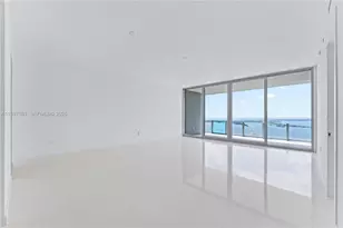 300 Biscayne Blvd Way, Miami, FL 33131 - Photo 2