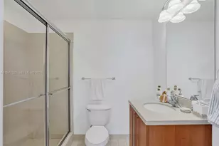 1111 SW 1st Ave, Miami, FL 33130 - Photo 12