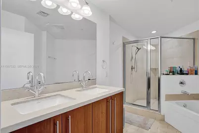 1111 SW 1st Ave #2319-N, Miami, FL 33130 - Photo 8