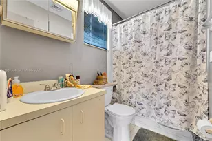 3115 NW 65th St, Miami, FL 33147 - Photo 20