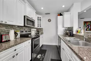 12324 SW 111th S Canal Street Rd, Miami, FL 33186 - Photo 18