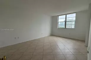 300 Bayview Dr, Sunny Isles Beach, FL 33160 - Photo 20