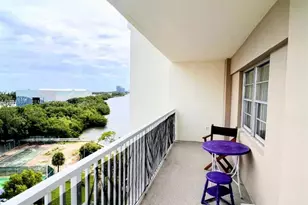 300 Bayview Dr, Sunny Isles Beach, FL 33160 - Photo 8