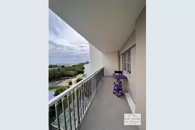 300 Bayview Dr #915, Sunny Isles Beach, FL 33160 - Photo 2