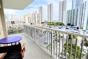 300 Bayview Dr, Sunny Isles Beach, FL 33160 - Photo 6