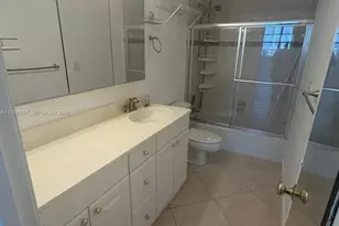 300 Bayview Dr, Sunny Isles Beach, FL 33160 - Photo 14