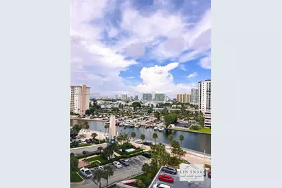 300 Bayview Dr #915, Sunny Isles Beach, FL 33160 - Photo 4