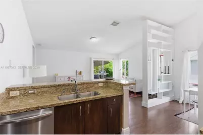 1453 Majesty Terrace, Weston, FL 33327 - Photo 8